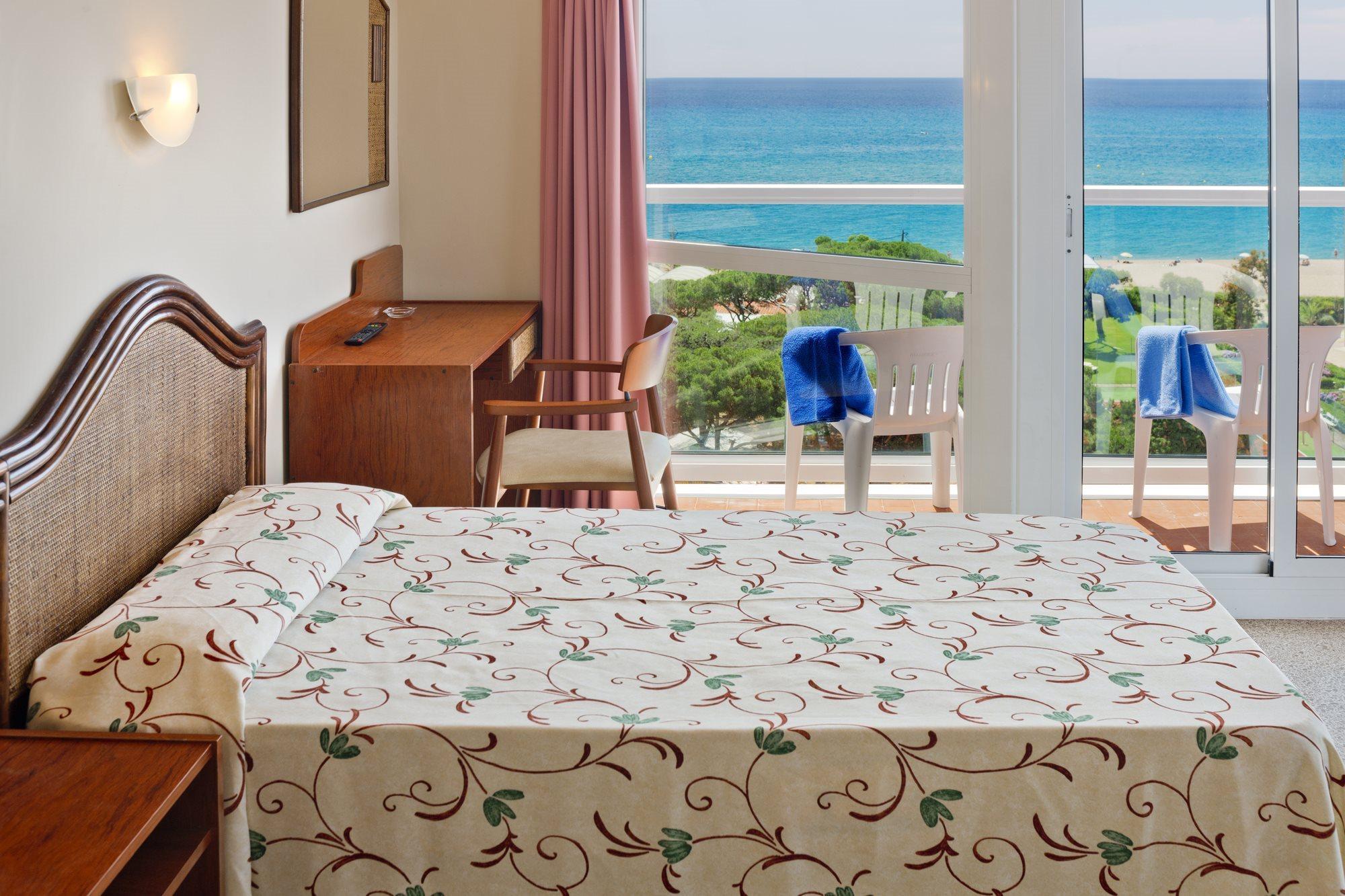 Hotel Cartago Nova By Alegria Malgrat de Mar Dış mekan fotoğraf