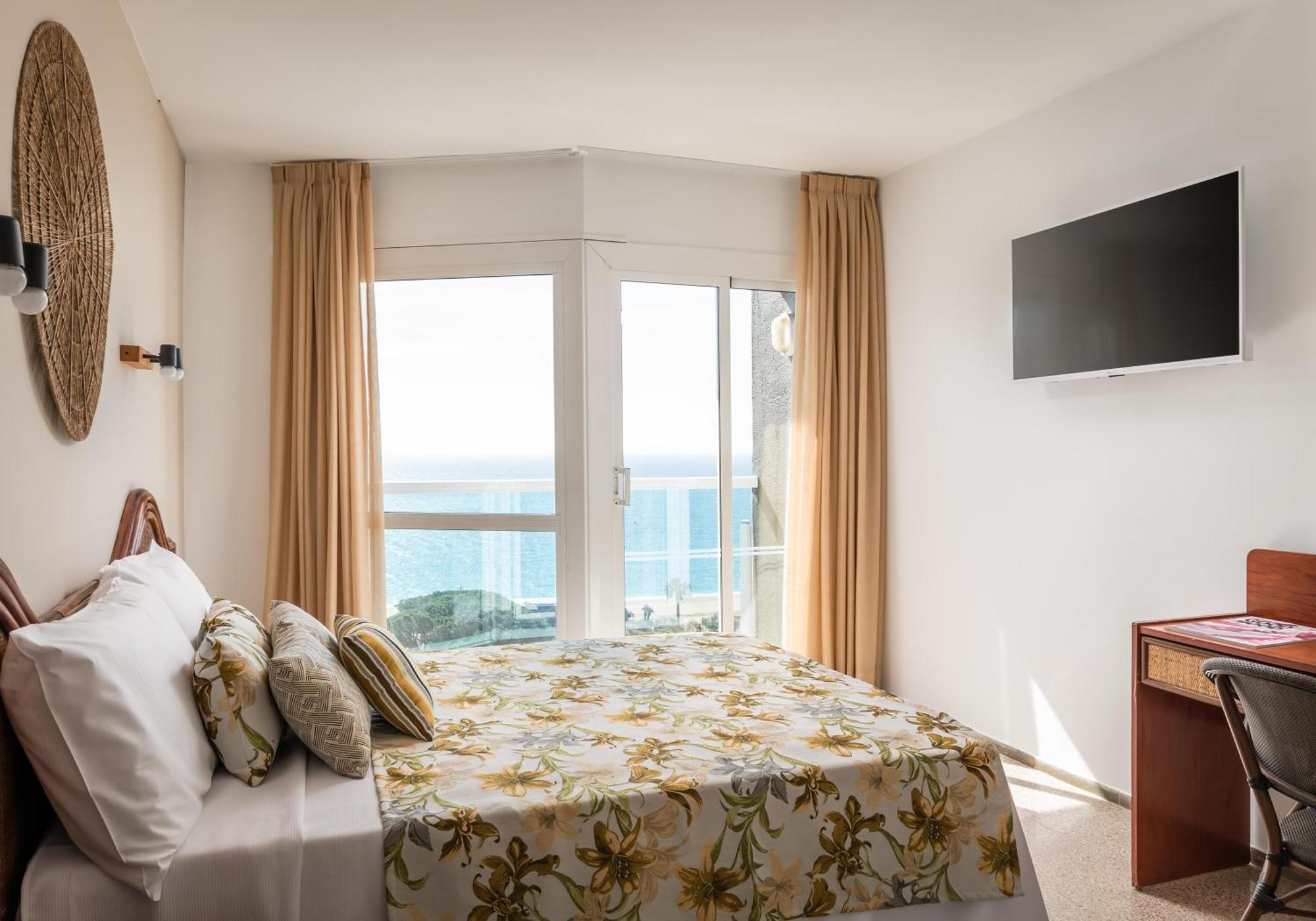 Hotel Cartago Nova By Alegria Malgrat de Mar Dış mekan fotoğraf