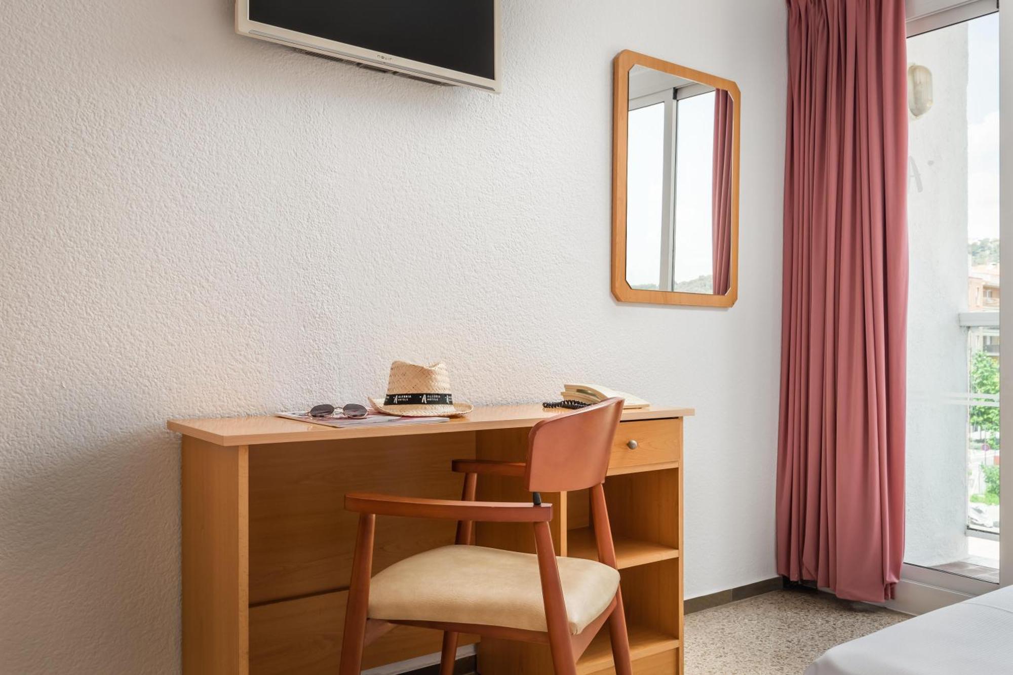 Hotel Cartago Nova By Alegria Malgrat de Mar Dış mekan fotoğraf