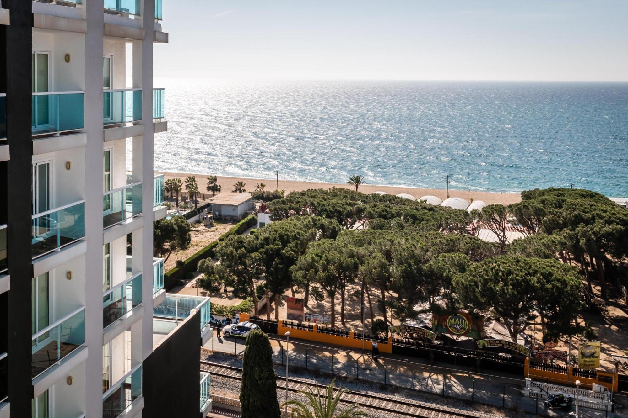 Hotel Cartago Nova By Alegria Malgrat de Mar Dış mekan fotoğraf