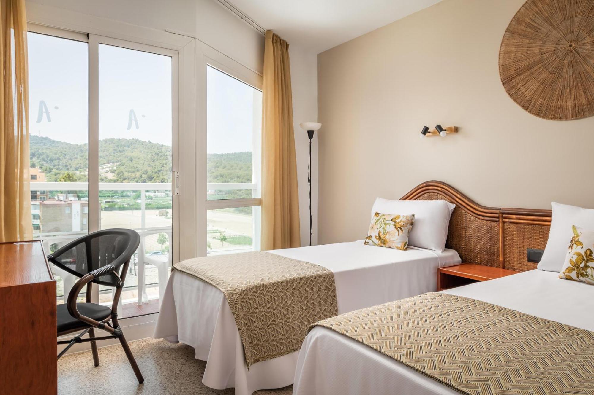 Hotel Cartago Nova By Alegria Malgrat de Mar Dış mekan fotoğraf